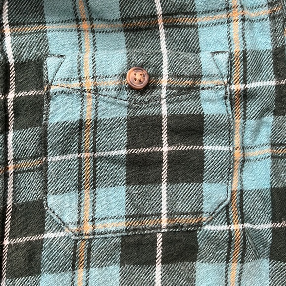 Carter’s - Boys Button Up Shirt - Size 5T - Picture 3 of 4